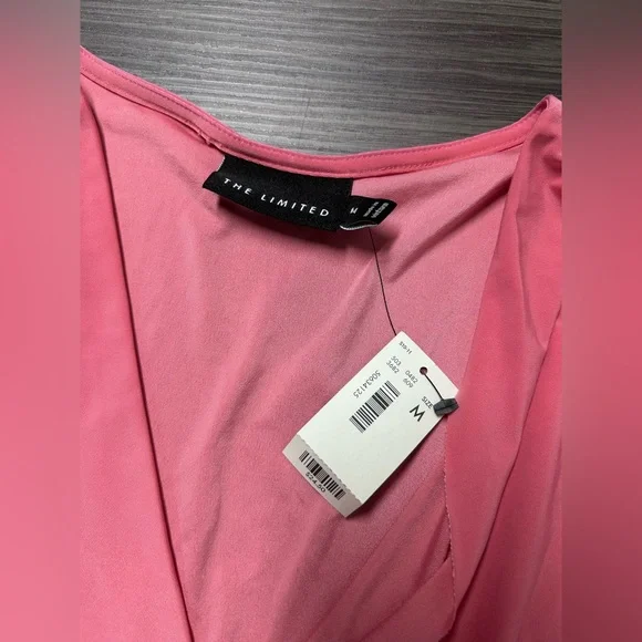 The Limited Pink Sleeveless Blouse Size M NWT - Picture 2 of 5